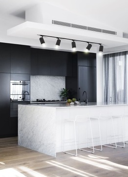 Комплект: Шинопровод 2м + 4 светодиодных лампы GU10.