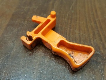 STIHL 009 010 011 012 РЫЧАГ ТРОСОВАЯ КНОПКА