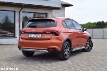 Fiat Tipo II Hatchback Facelifting 1.6 MultiJet 130KM 2021 Fiat Tipo 1.6 MultiJet 130KM Cross Lift Full LED Kamera Tempomat ACC 1.6, zdjęcie 6
