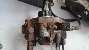 TOYOTA LAND CRUISER 120 150 HILUX ČERPADLO VSTŘIKOVAČE 22100-30050