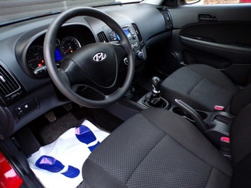 Hyundai i30 I CW Facelifting 1.4 DOHC 109KM 2010 Hyundai i30 Klimatyzacja / Gwarancja / 1.4 / 109KM, zdjęcie 16