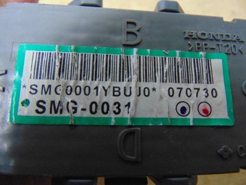 SKRZYNKA BEZPIECZNIKÓW HONDA CIVIC VIII UFO 1.8
