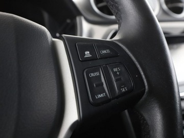 Suzuki Vitara III SUV 1.6 VVT 120KM 2016 Suzuki Vitara automat 4x4 skóra/alcantara navi, zdjęcie 28