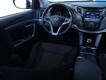 Hyundai i40 Sedan 1.7 CRDi 115KM 2012 Hyundai i40 1.7 CRDI, Navi, Klima, Klimatronic, zdjęcie 6