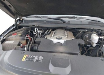 Cadillac Escalade III 2019 Cadillac Escalade 2019, 6.2L, 4x4, po gradobiciu 6.2 Benzyna 420KM, zdjęcie 13