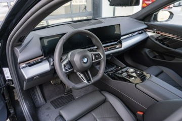 BMW Seria 5 G90-91 Touring 2.0 520d 197KM 2026 BMW 520 xDrive Limuzyna - Dostępny od ręki!, zdjęcie 11