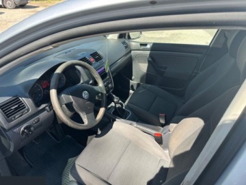 Volkswagen Golf V Hatchback 1.9 TDI 105KM 2008 Volkswagen Golf 1.9 TDI DPF Trendline 105KM 2008r, zdjęcie 12