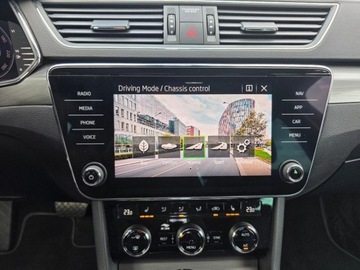 Skoda Superb III Kombi Plug-In Hybrid 1.4 TSI Plug-In-Hybrid 218KM 2020 Skoda Superb 1.4TSI Plug-In Hybrid FV23 DSG Style Kamera 360 DCC EL- Hak E, zdjęcie 18