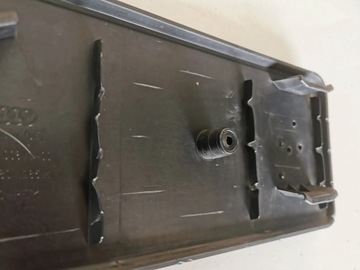 Ramka, podkładka pod tablicę rejestracyjną AUDI RS-6 4G0 826.