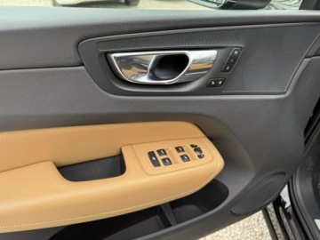 Volvo XC60 II 2019 Volvo XC 60 B4 D AWD Inscription aut, Salon Polska, zdjęcie 16