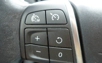 Volvo V40 II Cross Country D2 115KM 2014 Volvo V40 1.6D 115KM Automat Klimatronik Nawigacja Gwarancja Nowe Opony 1.6, zdjęcie 23