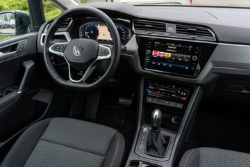 Volkswagen Touran III 1.5 TSI EVO 150KM 2024 Volkswagen Touran Special Edition 1.5 TSI EVO 150, zdjęcie 20