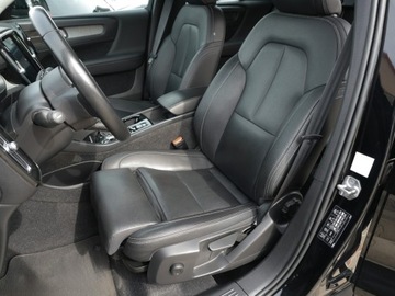 Volvo XC40 2020 Volvo XC40 T5 264 PS Inscription ACC Harman Hak Matrix Blis Webasto Keyless, zdjęcie 21