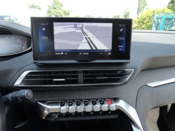 Peugeot 3008 II Crossover Facelifting  1.5 BlueHDi 130KM 2021 Peugeot 3008 Allure Navi Skora Led 97 Tys Km Alu 18 Keyless Go Kamery 2021, zdjęcie 13