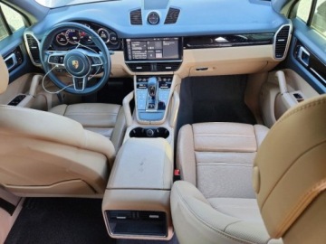 Porsche Cayenne III SUV 3.0 340KM 2020 Porsche Cayenne 2020 PORSCHE CAYENNE, 3L, od ubezpieczalni 3.0 Benzyna, zdjęcie 6