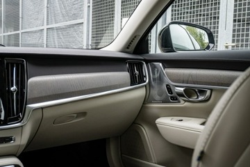 Volvo V90 II Plug-In Facelifting 2.0 T8 Plug-In Hybrid 455KM 2025 Volvo V90 Ultra Dark T8 AWD Plug-in hybrid (310 +, zdjęcie 25