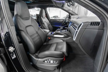 Porsche Cayenne III SUV Plug-In 4.0 V8 Turbo 680KM 2020 Porsche Cayenne Turbo S e-Hybrid 680KM., zdjęcie 20