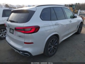 BMW X5 G05 2022 BMW X5 Phev Xdrive45e, 2022r., 4x4, 3.0L 3.0 Benzyna 282KM, zdjęcie 2