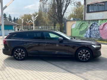 Volvo V60 I Kombi Facelifting 2.0 D3 DRIVE-E 150KM 2018 Volvo V60 2.0 Diesel 150KM LIFT Lakier w orygiale Bardzo zadbane, zdjęcie 9