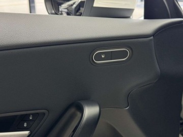 Mercedes CLA C118/X118 Coupe Facelifting 1.3 200 163KM 2024 Mercedes-Benz CLA 7G-DCT LED Kamera CarPlayAndroid Auto Podgrzewane fo, zdjęcie 19