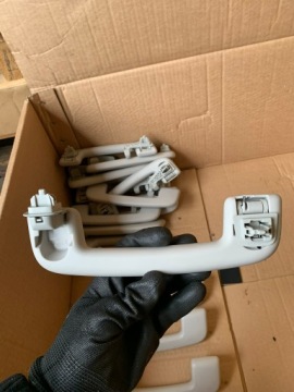 RENAULT CLIO V CAPTUR II RĄCZKA DO PODSUFITKI UCHWYT MOCOWANIE PRZÓD