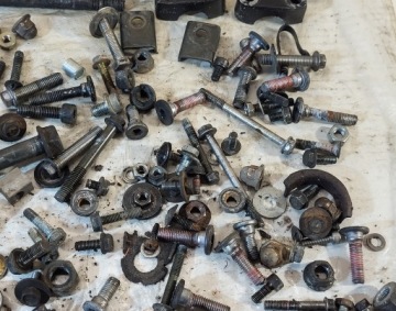 Болты для разборки Kawasaki ZR7 1999-2004r