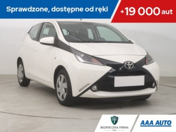 Toyota Aygo II Hatchback 5d 1.0 VVT-i 69KM 2017 Toyota Aygo 1.0 VVT-i, Salon Polska, Serwis ASO