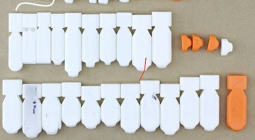 Брелок-свисток Спасатель Рождественский подарок зеленый