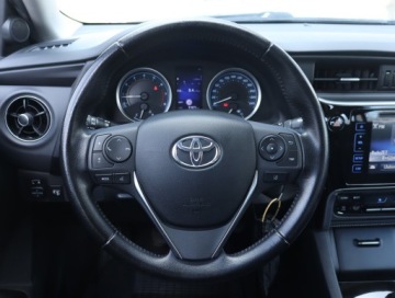 Toyota Corolla XI Sedan Facelifting 1,6 Valvematic 132KM 2017 Toyota Corolla 1.6 Valvematic, Salon Polska, zdjęcie 18