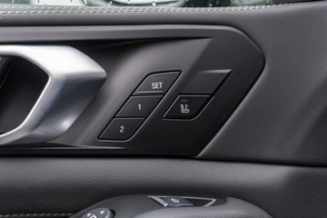 BMW X5 G05 SUV Facelifting 3.0 30d 298KM 2025 BMW X5 xDrive30d Dostępny od ręki!, zdjęcie 17