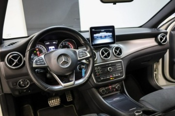 Mercedes GLA I Off-roader 1.6 200 156KM 2015 Mercedes GLA 200 AMG, zdjęcie 19