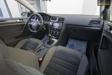 Volkswagen Golf VII Hatchback 3d 1.4 TSI 140KM 2014 Volkswagen Golf S-tronic / S-line / Kamera Cofania, zdjęcie 25