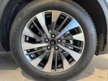 Ford Kuga III SUV Facelifting 1.5 EcoBoost 150KM 2026 Od ręki - Titanium 1.5 EcoBoost 150KM / Pakiet Winter + Hak, zdjęcie 9