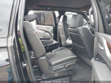Cadillac Escalade III 2022 Cadillac Escalade Esv Premium Luxury 2022 6.2 Benzyna 420KM, zdjęcie 13