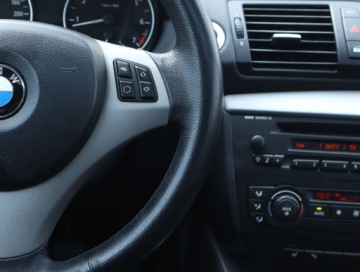 BMW Seria 1 E81/E87 Hatchback 5d E87 1.6 116i 115KM 2005 BMW 1 116i, Klima, Klimatronic, Parktronic, zdjęcie 17