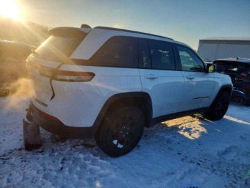 Jeep Grand Cherokee V 2024 Jeep Grand Cherokee Laredo 2024 3.6 Benzyna 293KM, zdjęcie 3