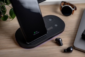 Индуктивное зарядное устройство Newell induOne на 3 устройства