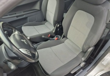 Mitsubishi Colt VI Hatchback 1.3 i 16V CZ3 95KM 2009 Mitsubishi Colt Mitsubishi Colt Zadbany Klimatyzacja Gotowy do jazdy, zdjęcie 10