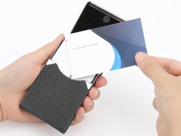 Визитница кожаная Элегантный подарок для начальника на искусственной коже черная МУЖСКАЯ