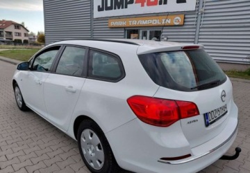 Opel Astra J Sports Tourer Facelifting 1.7 CDTI ECOTEC 110KM 2013 Opel Astra Opel Astra J 2013r 1.7cdti 110KM swiezo sprowadzona zarejestrow, zdjęcie 3