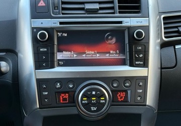 Toyota Verso Minivan Facelifting 1.6 D-4D 112KM 2015 Toyota Verso Navi, Dach panoramiczny, Kamera, 7 osobowy 1.6 Diesel 112KM, zdjęcie 12