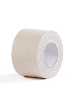 Лента, формирующая вырез горловины, приподнимает бюстгальтер.