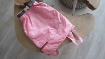 Różowy Plecak ortalionowy