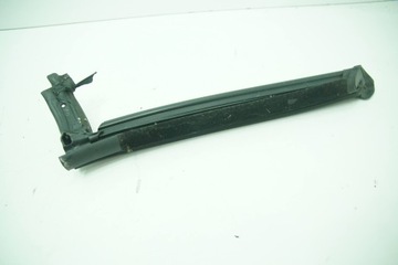 USZCZELKA SŁUPKA TYLNEGO PRAWEGO MERCEDES SL R230