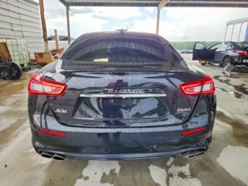 Maserati Ghibli III 2018 Maserati Ghibli S 2018 3.0 Benzyna 424KM, zdjęcie 2