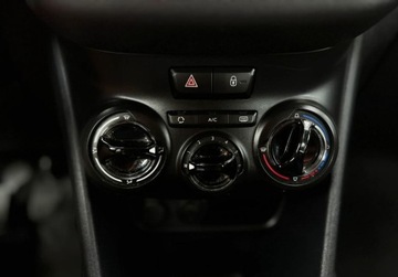 Peugeot 208 I Hatchback 3d 1.2 VTI 82KM 2013 Peugeot 208 Czujniki Kamera niski przebieg Gwarancja w cenie WarszawaVLAV, zdjęcie 19