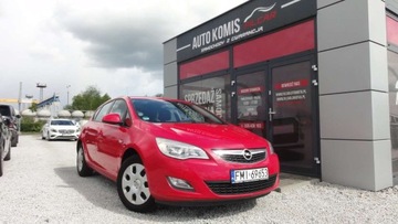 Opel Astra J Hatchback 5d 1.4 Twinport ECOTEC 100KM 2010 Opel Astra GWARANCJA Drugi komplet kol Jeden W...