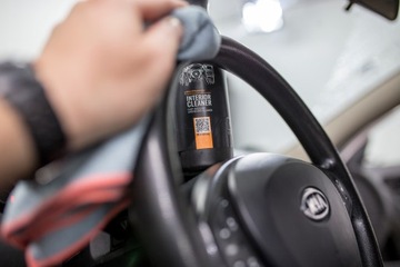 ОЧИСТКА ПЛАСТИКА И ДЕКОРА КАБИНЫ ADBL Очиститель салона 1000мл