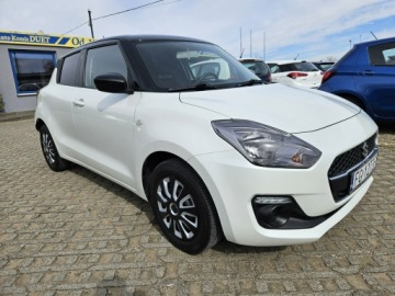 Suzuki Swift VI Hatchback 1.2 DualJet 90KM 2017 Suzuki Swift 1,2 benzyna 90KM, zdjęcie 1