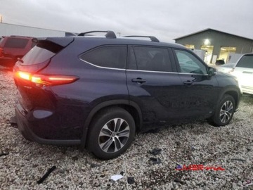 Toyota Highlander III 2022 Toyota Highlander 2022 r.,2,5L XLE 4x4 2.5 Hybryda 243KM, zdjęcie 5